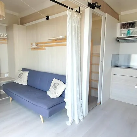 Chalet Bright Cocoon With Pool And Sea View